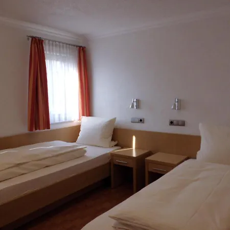 Otel Restaurant Zur Pfanne 3*
