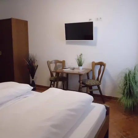 Otel Restaurant Zur Pfanne 3*