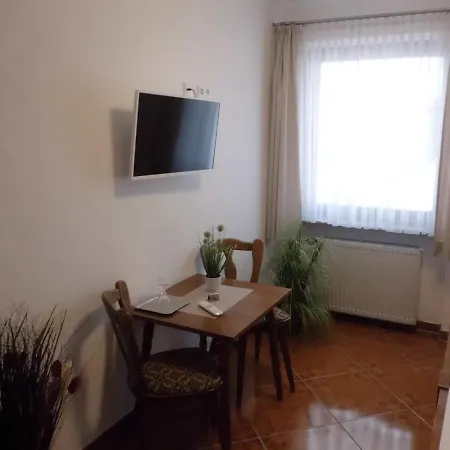 Restaurant Zur Pfanne Otel 3*