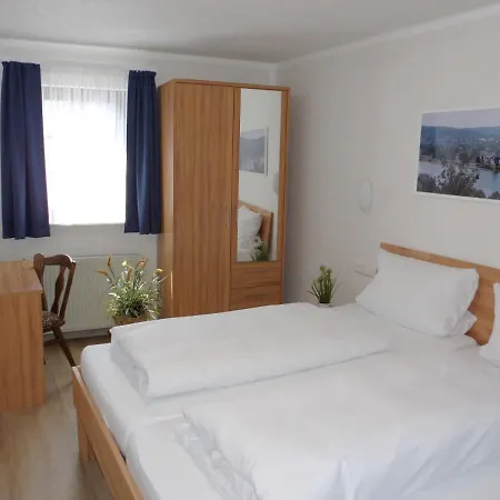 祖尔帕法奈餐厅酒店 3*