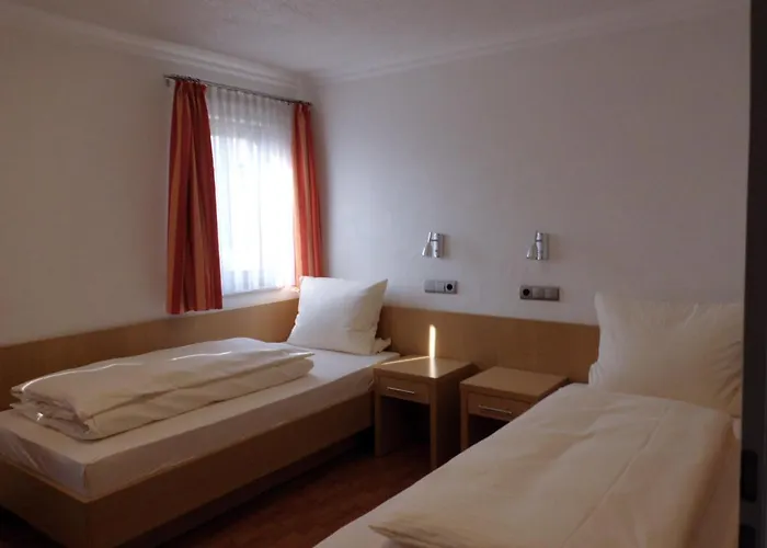 Hotel Restaurant Zur Pfanne 3*