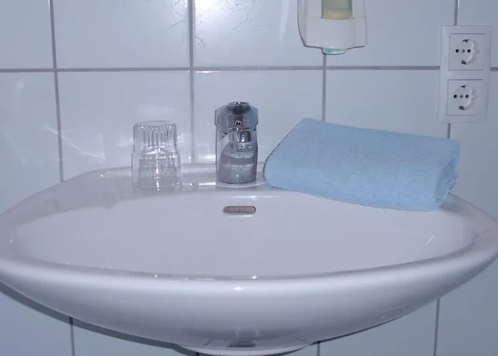 Hotel Restaurant Zur Pfanne 3*